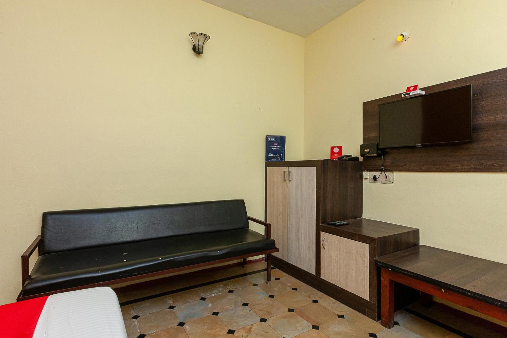 Collection O Ammayi Hotels & Resorts Tiruvannāmalai 외부 사진
