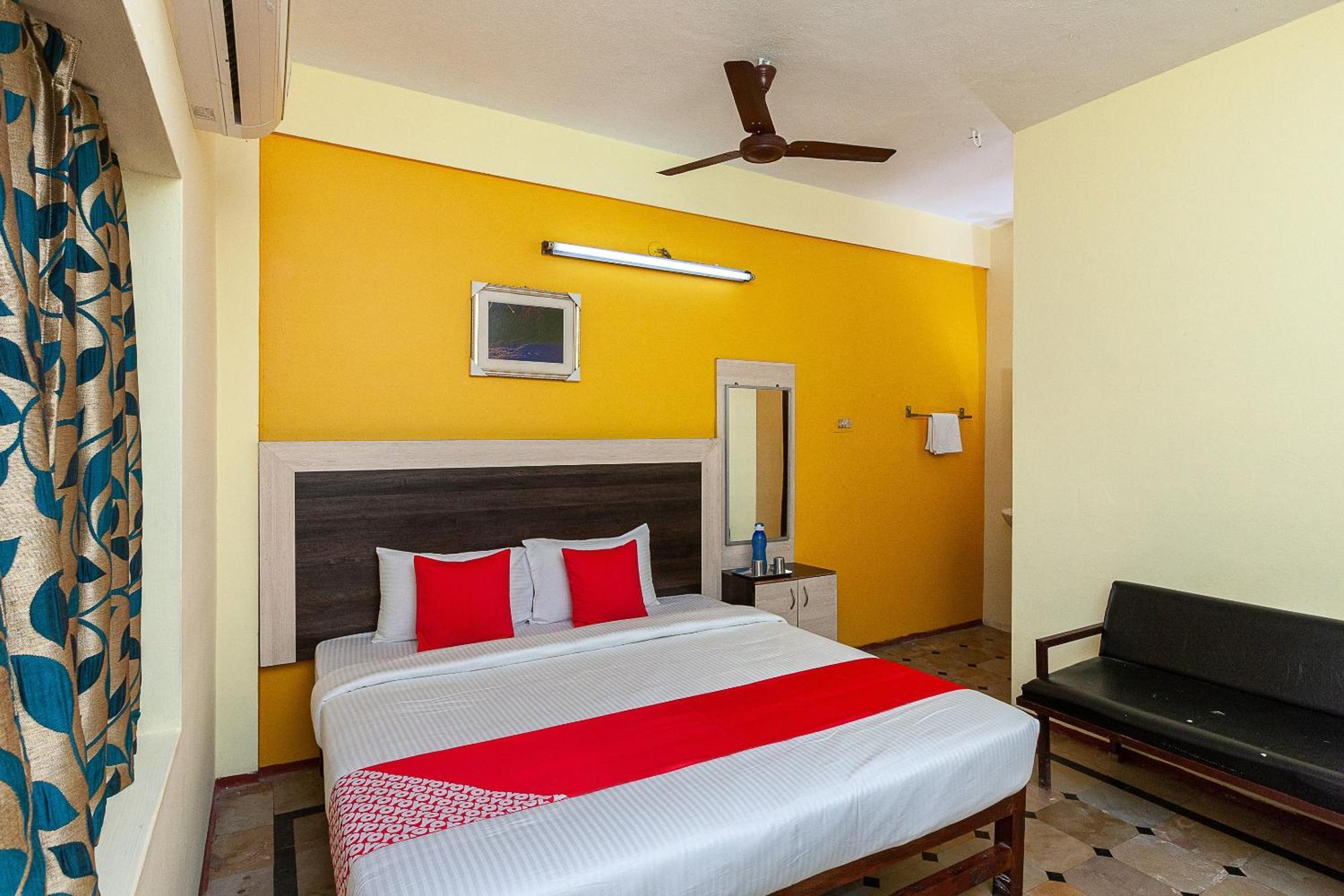 Collection O Ammayi Hotels & Resorts Tiruvannāmalai 외부 사진